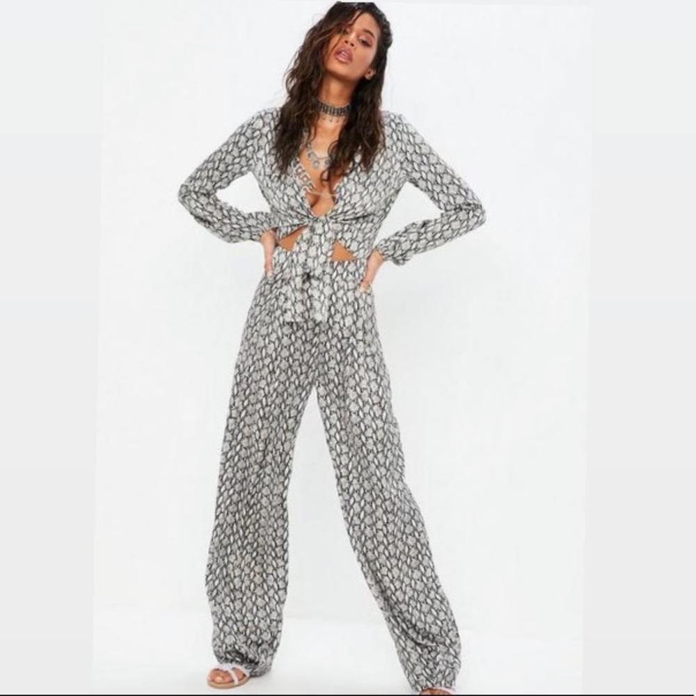 MISSGUIDED TWO PIECE SATIN SNAKE PRINT SET (TALL)